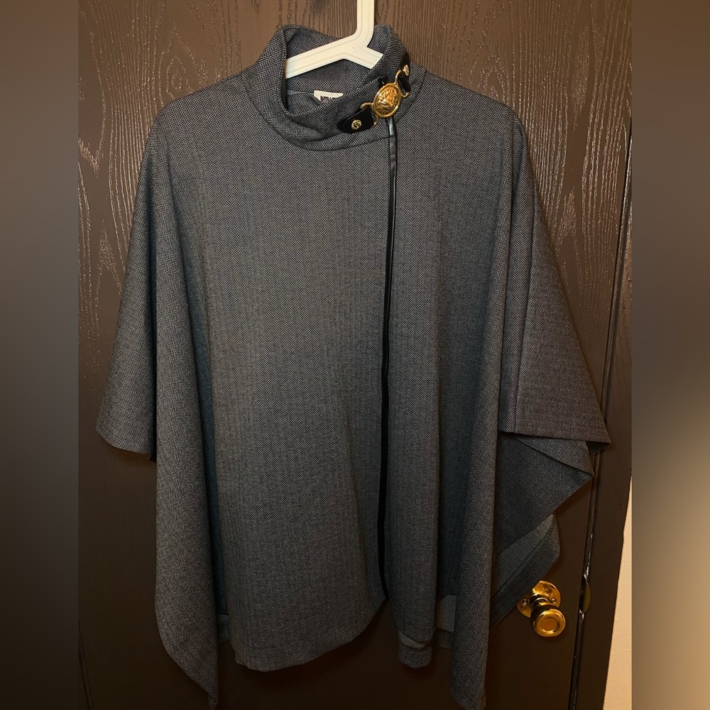 Anne Klein “Pancho” New NEVER used WITH tags